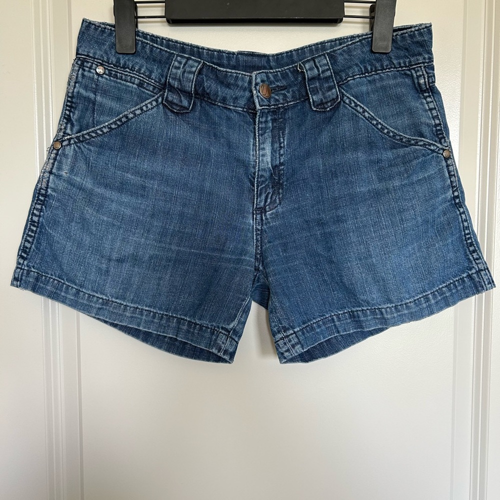 Vintage mid rise Wrangler shorts - Picture 3 of 6